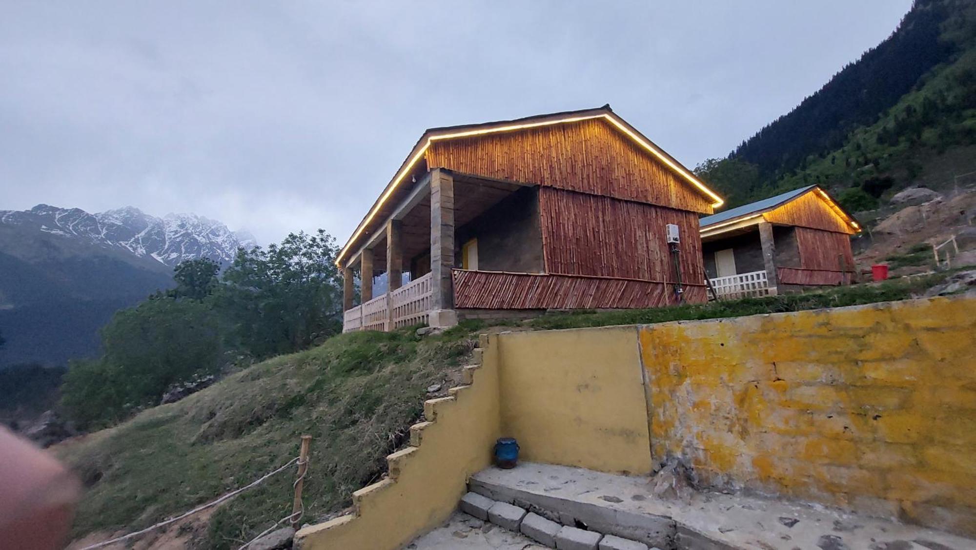 Khana Badosh Resort Kalam Luaran gambar